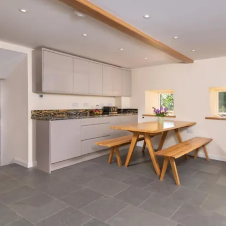 3 Bed In Askham 93429