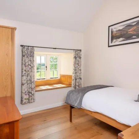 3 Bed In Askham 93429 *